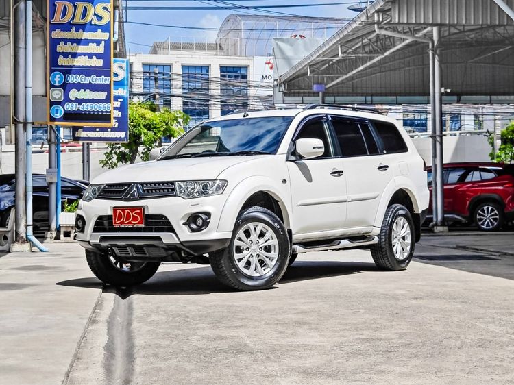 รถ Mitsubishi Pajero Sport 2.5 GT สี ขาว
