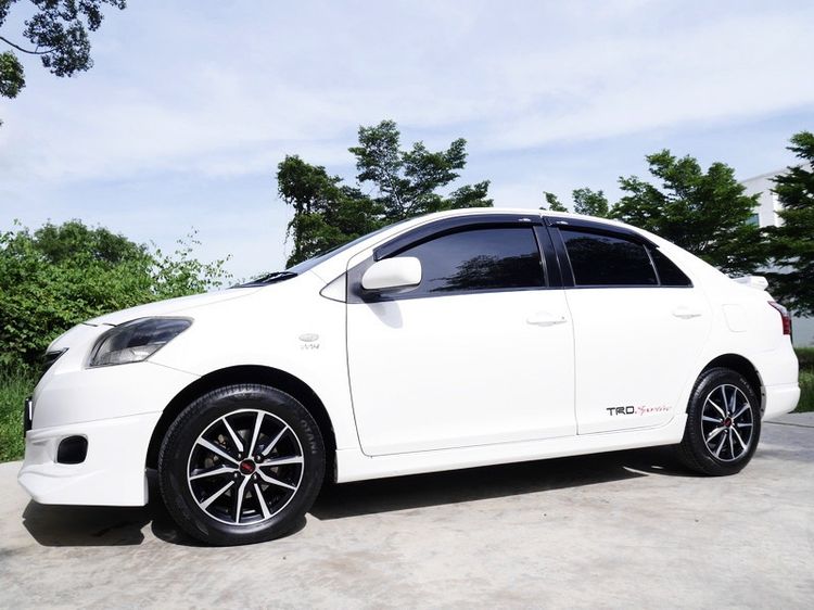 รถ Toyota Vios 1.5 Trd Sportivo สี ขาว