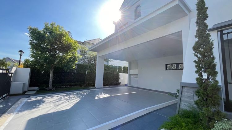 Land and Houses ตกแต่งครบ ให้เช่าบ้านเดี่ยว หมู่บ้านนันทวัน พระราม 9 กรุงเทพกรีฑา  รูปที่ 3