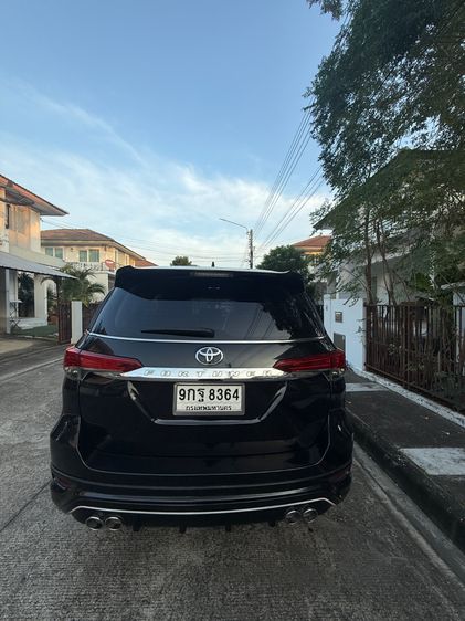 Toyota Fortuner 2018 2.4 V ดีเซล ไม่ติดแก๊ส เกียร์อัตโนมัติ ดำ รูปที่ 3