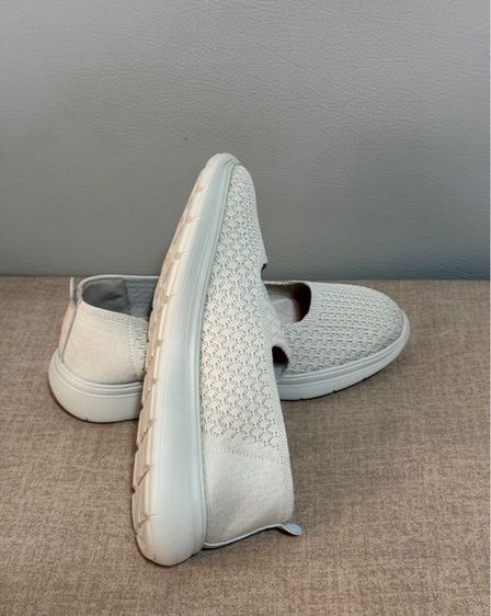 รองเท้าผ้าใบเพื่อสุขภาพ Hush Puppie Slip on รูปที่ 11