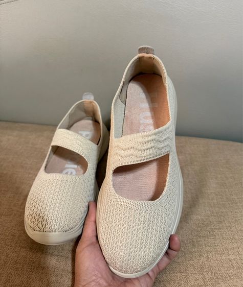 รองเท้าผ้าใบเพื่อสุขภาพ Hush Puppie Slip on รูปที่ 14