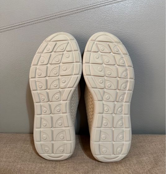 รองเท้าผ้าใบเพื่อสุขภาพ Hush Puppie Slip on รูปที่ 6