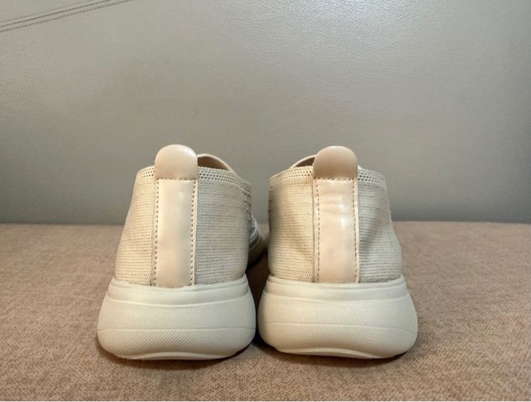 รองเท้าผ้าใบเพื่อสุขภาพ Hush Puppie Slip on รูปที่ 5