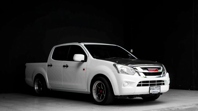 รถ Isuzu D-MAX 1.9 S สี ขาว
