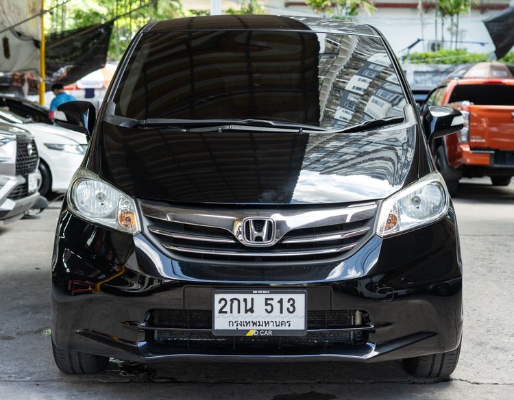 รถ Honda Freed 1.5 EL สี ดำ
