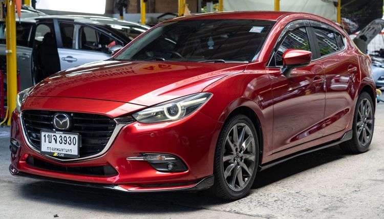 Mazda Mazda3 2018 2.0 SP Sports Sedan เบนซิน ไม่ติดแก๊ส เกียร์อัตโนมัติ แดง รูปที่ 2