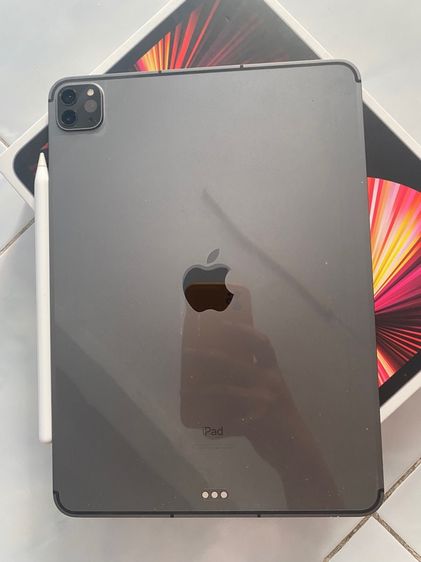 Apple  iPad  Pro 11 M1 11นิ้ว Gen 3 WiFi Cellular 256 GB. ไม่มีรอย 