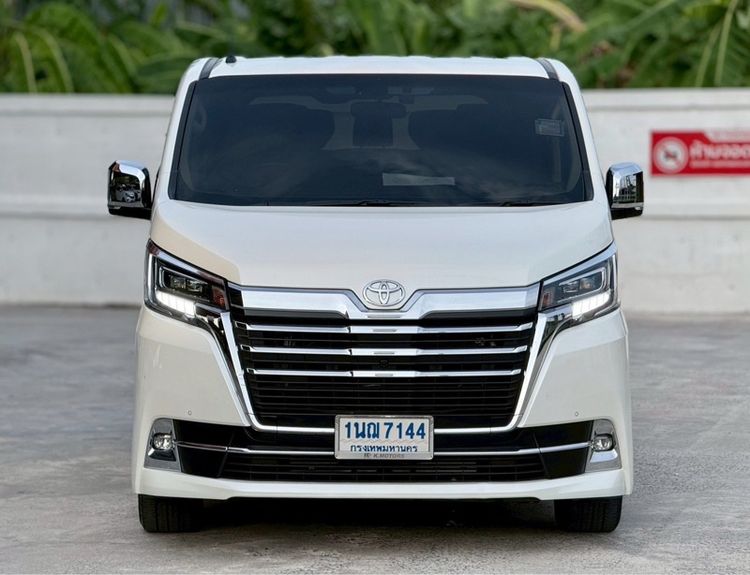 Toyota Majesty 2025 2.8 Premium Van ดีเซล ไม่ติดแก๊ส เกียร์อัตโนมัติ ขาว รูปที่ 2