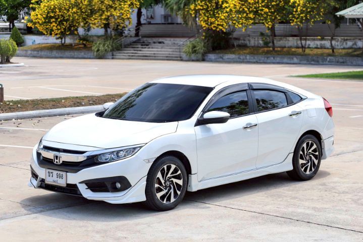 รถ Honda Civic 1.8 EL i-VTEC สี ขาว