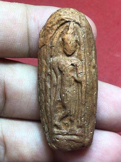 พระลีลาเม็ดขนุน