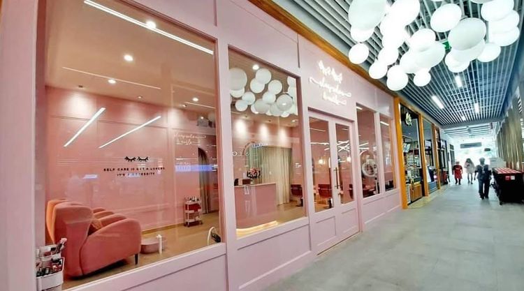 เซ้ง ร้านเสริมสวย สาขานาคนิวาส ลาดพร้าว 71 ใน Tops Supermarket ใกล้ Starbucks