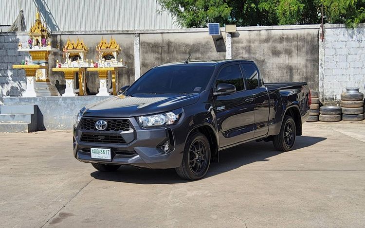 รถ Toyota Hilux Revo Smart Cab 2.4 Entry Z Edition สี เทา