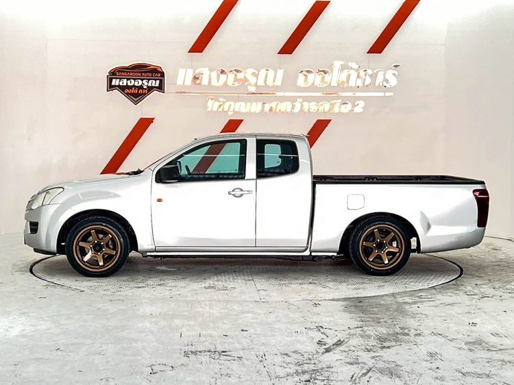 Isuzu D-MAX 2014 2.5 S Pickup ดีเซล ไม่ติดแก๊ส เกียร์ธรรมดา บรอนซ์เงิน รูปที่ 4