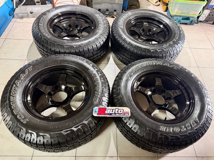 อะลูมิเนียมอัลลอย 17" อื่นๆ ล้อพร้อมยางมือสอง17x8 5 6x139 พร้อมยางAT 265 65 17 สวยสวย