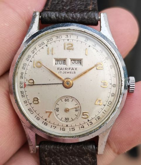 เงิน อื่นๆ นาฬิกา​ Vintage​ Fairfax​ Triple​ Date​ Calendar ระบบไขลาน​ ตัวลึกๆ​ ราคาแบ่งปันครับ