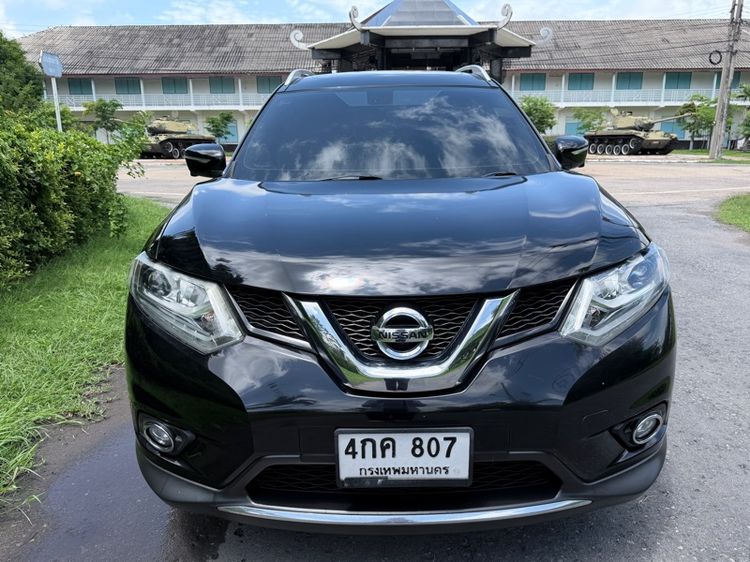 รถ Nissan X-Trail 2.5 VL 4WD สี ดำ
