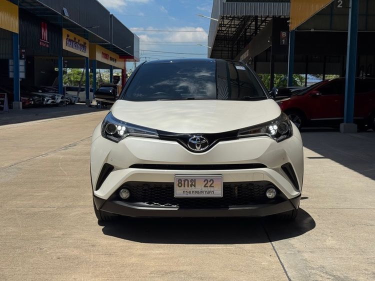 Toyota C-HR 2019 1.8 Mid Utility-car เบนซิน ไม่ติดแก๊ส เกียร์อัตโนมัติ ขาว รูปที่ 2