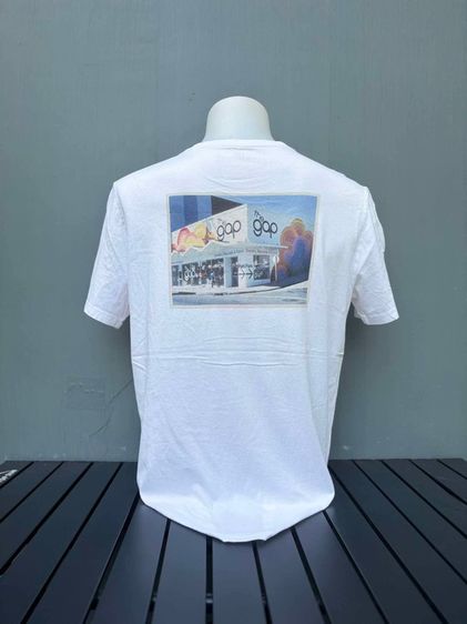 เสื้อยืด GAP กระเป๋าอกซ้าย แท้ 💯 size L วัดจริงขนาด อก 22 ยาว 29 นิ้ว สภาพดีมาก ดีเทลสวย เนื้อผ้าดีมาก หายากน่าสะสมครับ