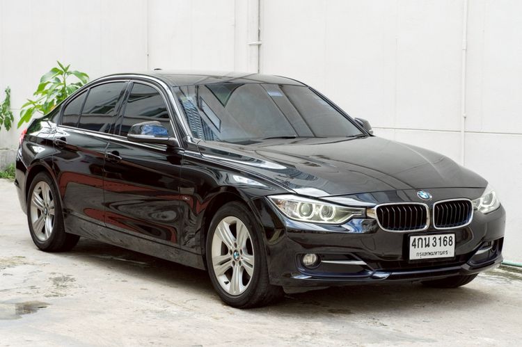 BMW Series 3 2014 320d Sedan ดีเซล ไม่ติดแก๊ส เกียร์อัตโนมัติ ดำ
