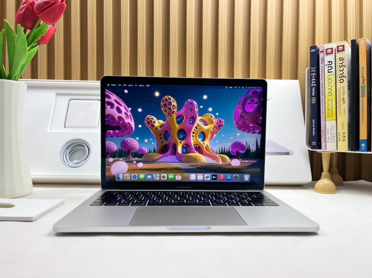 Apple Macbook Pro 13 Inch แมค โอเอส 8 กิกะไบต์ อื่นๆ ไม่ใช่ MacBook Pro 13-inch 2018 Four Thunderbolt Ram8GB SSD256GB Silver