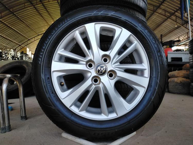 อื่นๆ 15" อื่นๆ แม็กโตโยต้า ขอบ15 สีเดิม พร้อมยางบริสโตน 185 60 15 ปี23 ยางสวยทุกเส้นใส่ vios yaris