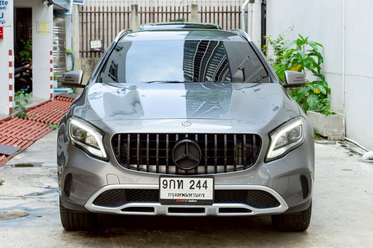 Mercedes-Benz GLA-Class 2020 GLA200 Utility-car เบนซิน ไม่ติดแก๊ส เกียร์อัตโนมัติ เทา รูปที่ 4