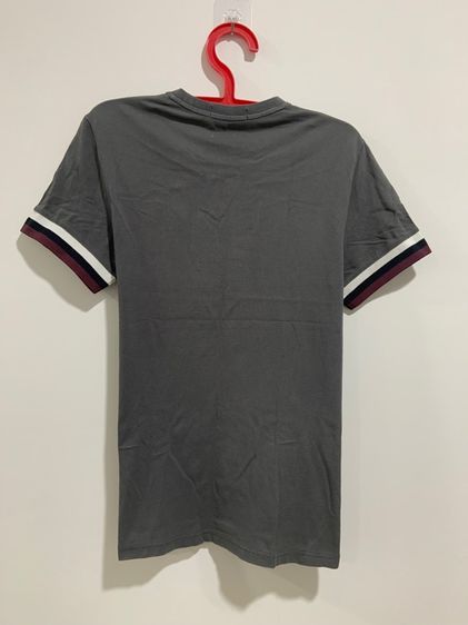 เสื้อยืด Fred Perry แท้ 💯 size S ขนาด อก 19.5 ยาว 27 นิ้ว สภาพดี ดีเทลสวย เนื้อผ้าดีมากนิ่มใส่สบาย หายากน่าสะสมครับ รูปที่ 7