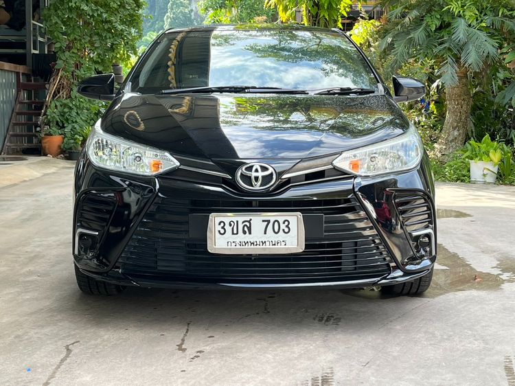 Toyota Yaris ATIV 2022 1.2 Entry Sedan เบนซิน ไม่ติดแก๊ส เกียร์อัตโนมัติ ดำ รูปที่ 3
