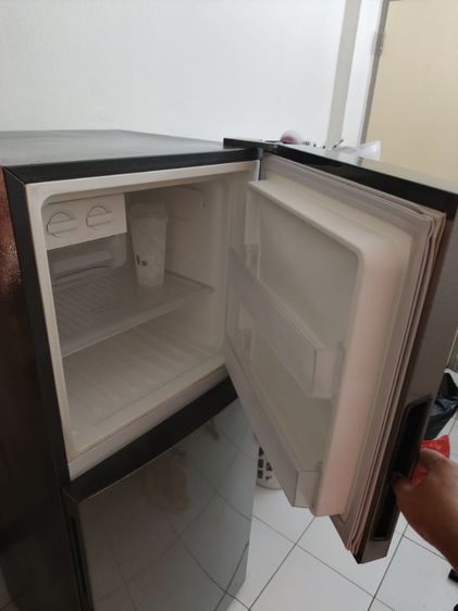 (มือสอง) ตู้เย็น Electrolux 2 ประตู 7.5 คิว รูปที่ 3