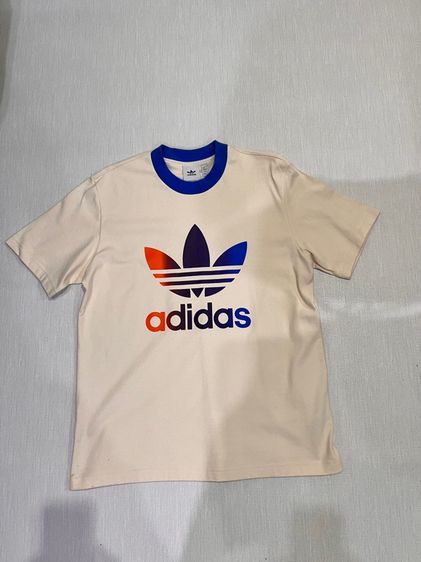 เสื้อยืด adidas รุ่นนำเข้า Size L ใหม่มาก ซื้อมาไม่เคยใส่ แต่ซักแล้ว