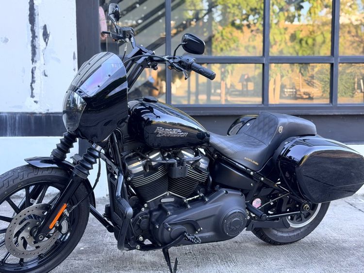 Harley davidson street bob 