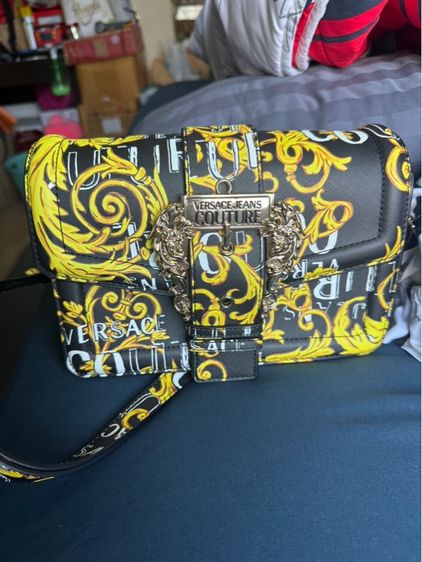 กระเป๋า Versace