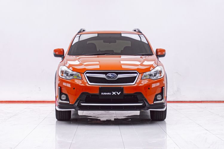 Subaru XV 2016 2.0 Crosstrek 4WD Utility-car เบนซิน ไม่ติดแก๊ส เกียร์อัตโนมัติ ส้ม รูปที่ 4