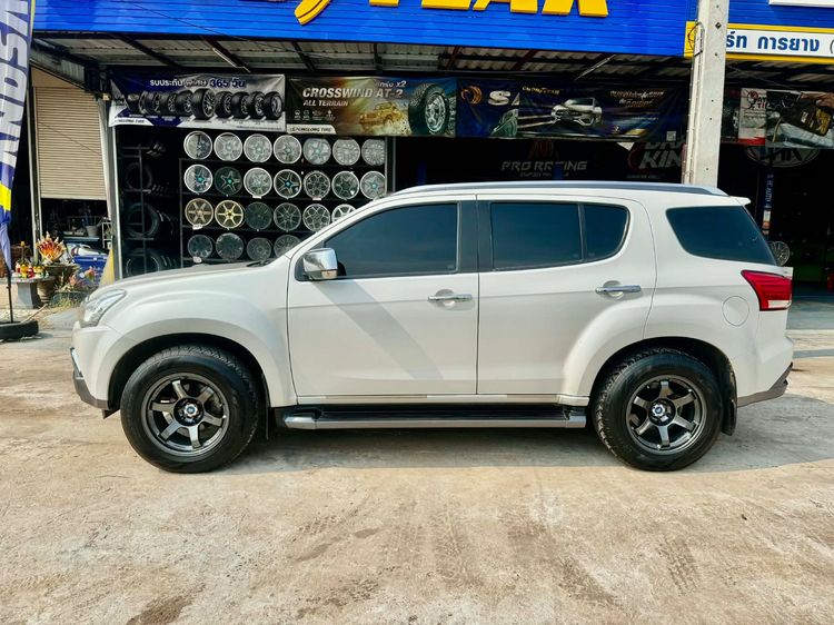 Isuzu MU-X 2014 2.5 Utility-car ดีเซล เกียร์อัตโนมัติ ขาว