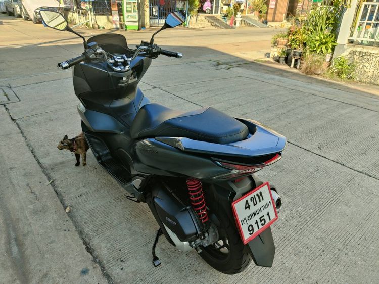 🛵ยังไงก็ขาย PCX 160 ปี 65 เครื่องดี สีสวย สตาร์ทมือ กุญแจรีโมท เล่มชุดโอนครบ+เปลี่ยนถ่ายน้ำมันเครื่องฟรี ส่งฟรี30 ก.ม รูปที่ 7