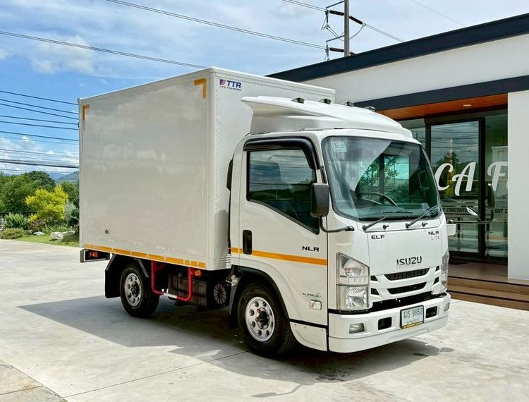 ISUZU NLR Lite ปี 2564 (4 ล้อไม่ติดเวลา) รถห้างแท้ มือเดียวป้ายแดง 