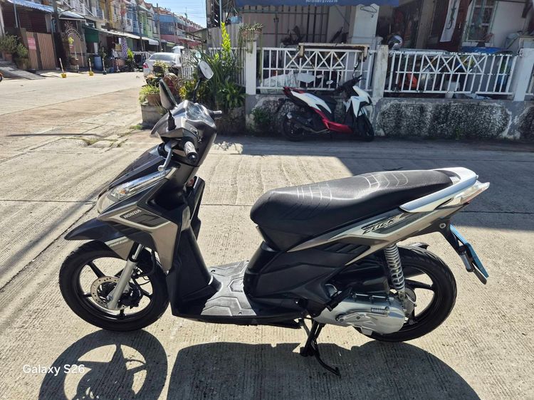 🛵ยังไงก็ขาย CLICK i ปี 53(งดต่อ) เครื่องดี สีสวย สตาร์ทมือ เล่มชุดโอนครบ+เปลี่ยนถ่ายน้ำมันเครื่องฟรี ขายตามสภาพ ไม่มีส่งฟรี รูปที่ 2