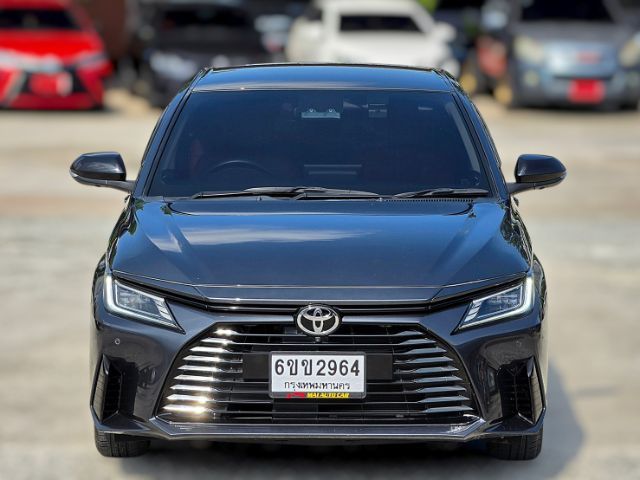 Toyota Yaris ATIV 2024 1.2 Premium Luxury Sedan เบนซิน ไม่ติดแก๊ส เกียร์อัตโนมัติ เทา รูปที่ 2