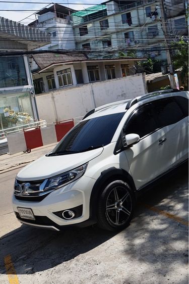 รถ Honda BR-V 1.5 SV สี ขาว