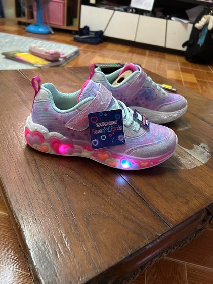 Skechers heart lights ซื้อมาลูกไม่ใส่ รูปที่ 4