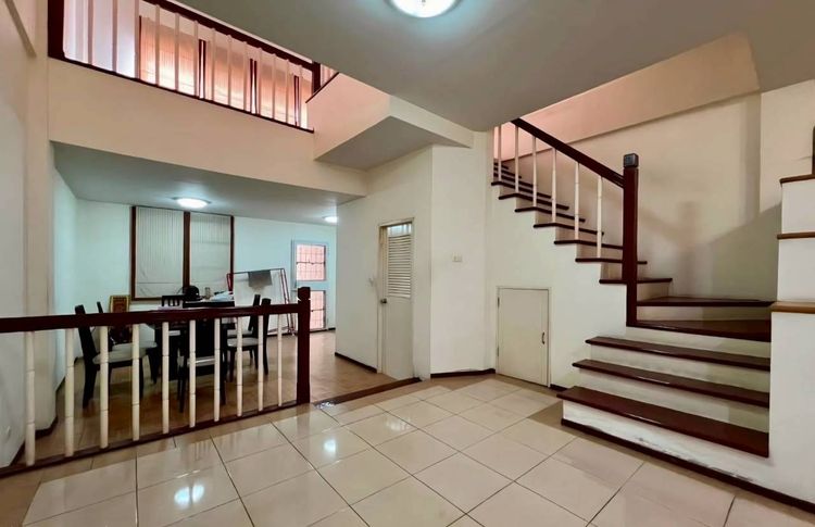 อื่นๆ มีบางส่วน สร้างเสร็จก่อน 2010 📢🏡 ขายบ้าน 3 ชั้น หลังใหญ่ หมู่บ้านสวนนนท์วิลล์ ราชพฤกษ์–ท่าอิฐ ใกล้ MRT บางรักน้อยท่าอิฐ ✨️ รูปที่ 2