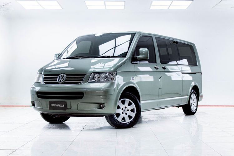 รถ Volkswagen Caravelle 2.5 TDi สี เขียว