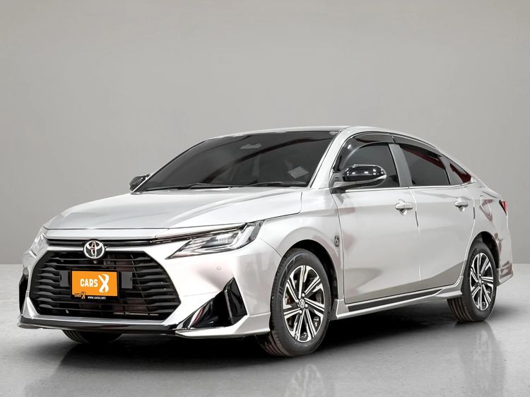 Toyota Yaris ATIV 2022 1.2 Premium Sedan เบนซิน ไม่ติดแก๊ส เกียร์อัตโนมัติ บรอนซ์เงิน