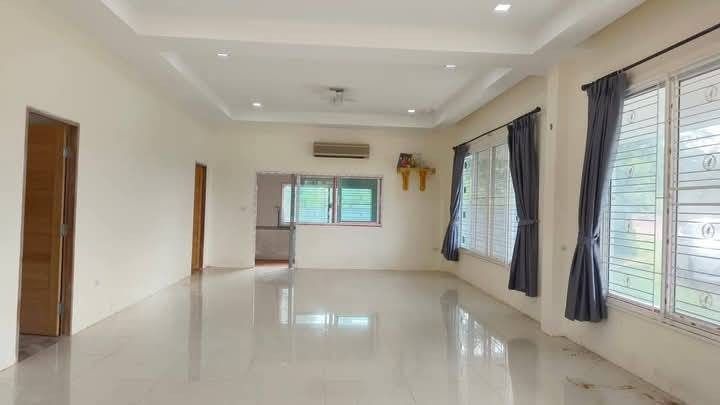 ตามหาคนเช่าค่ะ รักเกษตร รักธรรมชาติ 🏡🏡 น่าอยู่มากๆ ที่ดินประมาณ 4ไร่ ทำเกษตร เลี้ยงปลาได้ค่ะ มีน้ำตลอด มีบ้าน มีน้ำไฟ ไม่เปลี่ยว อยู่โนนไท