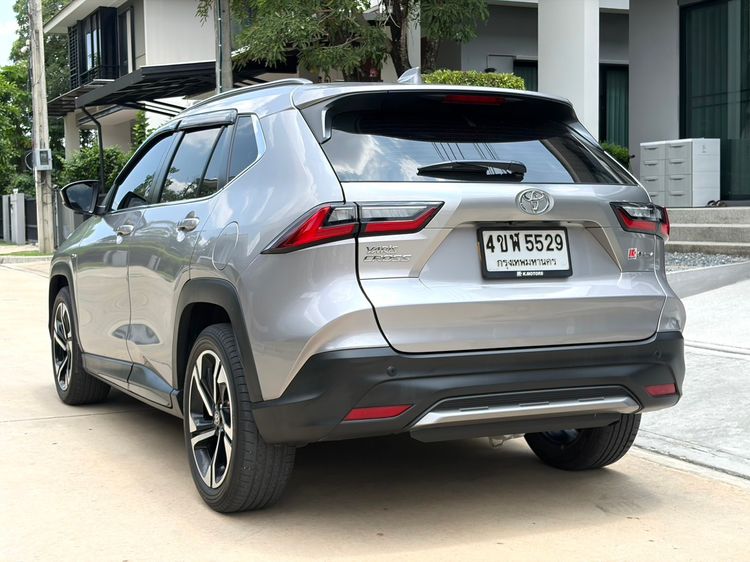 Toyota Yaris Cross 2023 1.5 HEV Premium Luxury Utility-car ไฮบริด ไม่ติดแก๊ส เกียร์อัตโนมัติ เทา รูปที่ 4