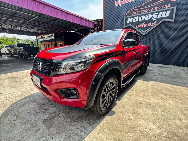รถ Nissan NP300-NAVARA 2.5 Calibre E Black Edition สี แดง