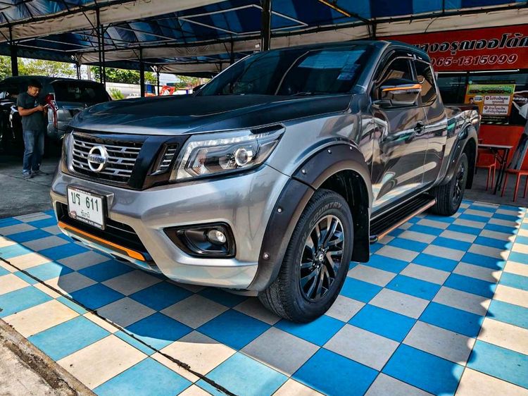 รถ Nissan NP300-NAVARA 2.5 Calibre E Black Edition สี เทา
