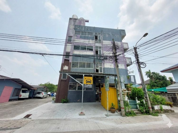 ขายอพาร์ทเม้นท์ 4 ชั้น + บ้าน 2 หลัง ทำเลซอยชูชาติอนุสรณ์ ถนนเลี่ยงเมืองปากเกร็ด นนทบุรี รายได้มั่นคง เหมาะลงทุน