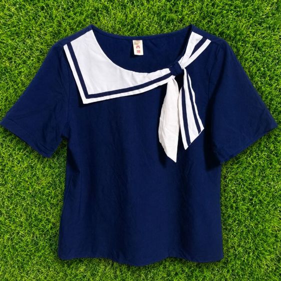 เสื้อแฟชั่นมือสอง